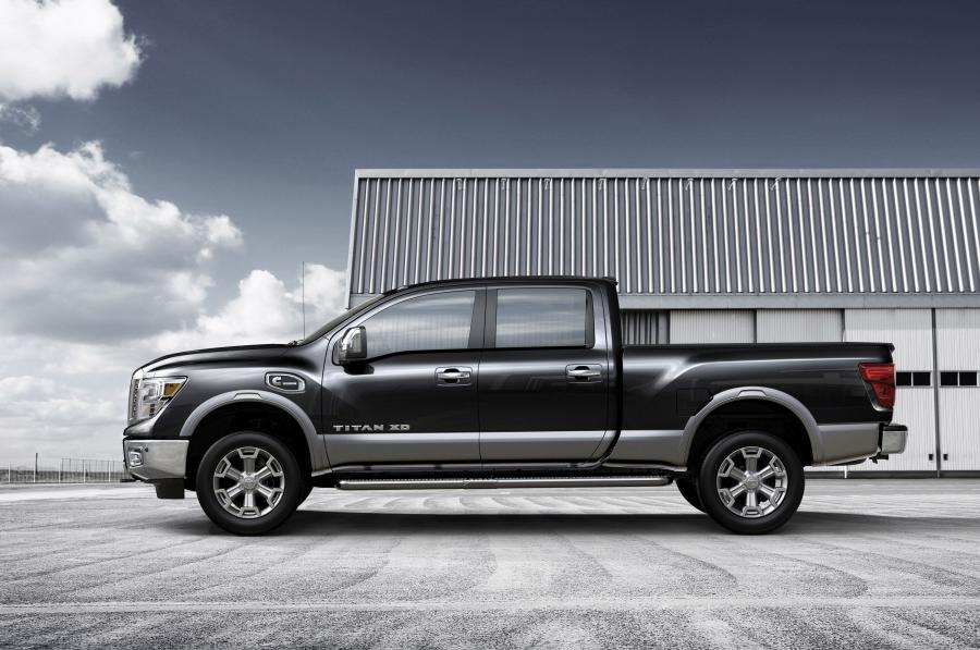  Nissan Titan Crew Cab XD SL 2015 года  (фото 5 из 21)